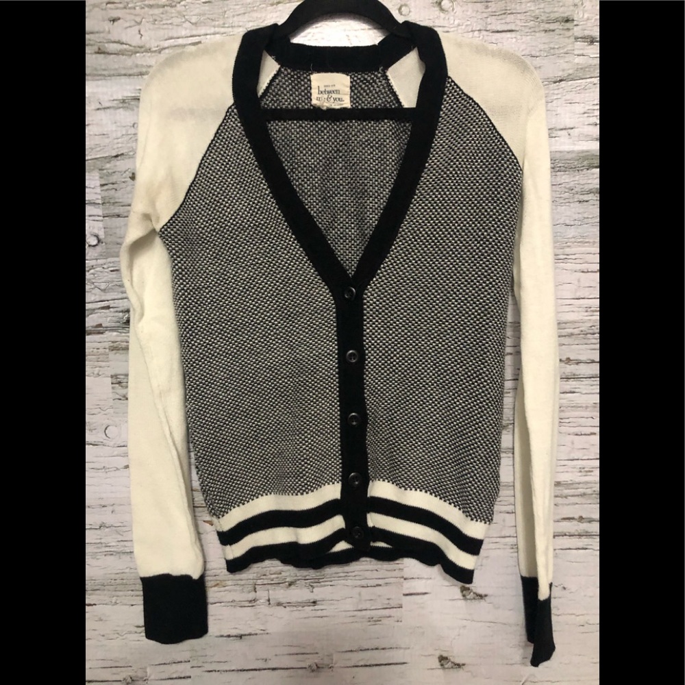💥 flash sale 💥 Between Me & You Cardigan Retro